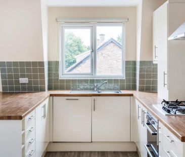 222 Portsmouth Road, Cobham, Surrey, KT11 - Photo 1