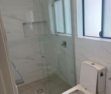 In a Prime Location in Sefton. - Photo 2