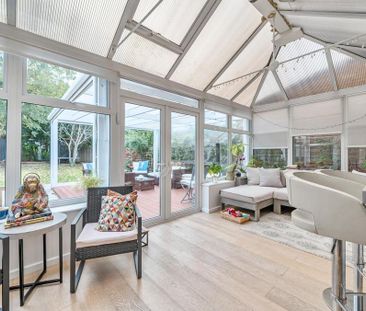 5 bedroom semi-detached house to rent - Photo 5