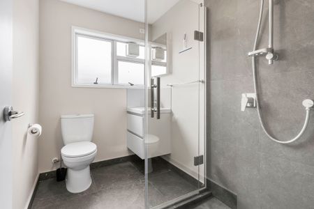 Sunny, Spacious and Exceptionally Convenient - Photo 5