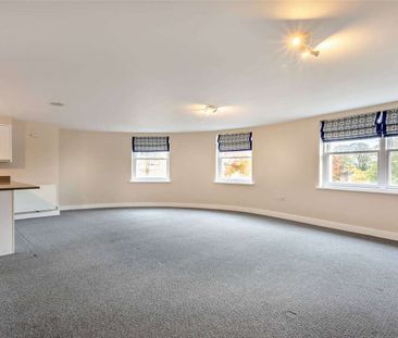 A superb two-bedroom apartment situated in the heart of Cambridge - Photo 1