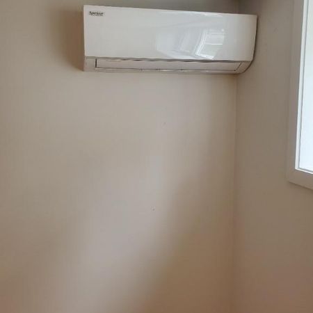 GRAND 3 ½ À LOUER DANS UN IMMEUBLE RECENT – DISPONIBLE 1ER DECEMBRE. - Photo 4