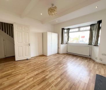 5 bedroom end of terrace house to rent - Photo 5