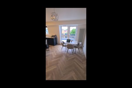 2 Bed Penthouse, Devonshire Road, SW19 - Photo 2