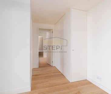 2 room luxury Flat for rent in Vila Nova de Gaia, Portugal - Photo 4