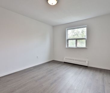 For Lease - 900 Glen Street Unit# 409, Oshawa, Ontario - Photo 6