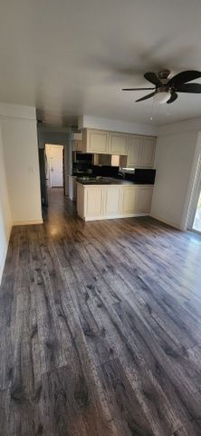 For Lease - 336 Conlin Road Unit# Main, Oshawa, Ontario - Photo 2