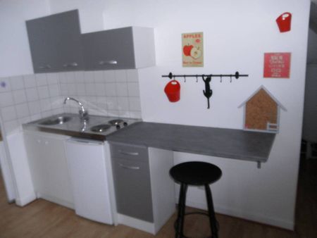 A louer : Appartement T1 - 25m² - Saint-Quentin (02100) - Photo 2