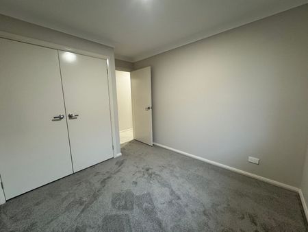 Modern, Neat and Tidy - Photo 3