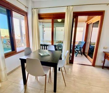 Apartment with large terrace in good location - Photo 1