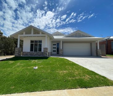 Brand New 3 Bedroom Home - Photo 4