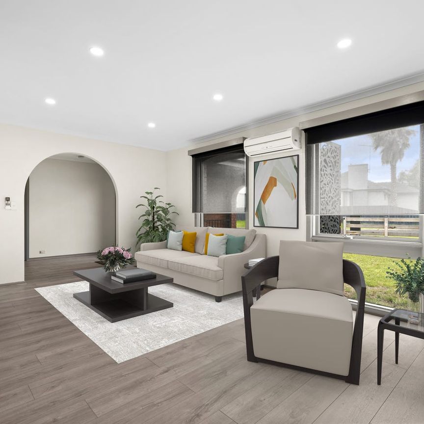 Newly renovated home in fantastic location! - Photo 1