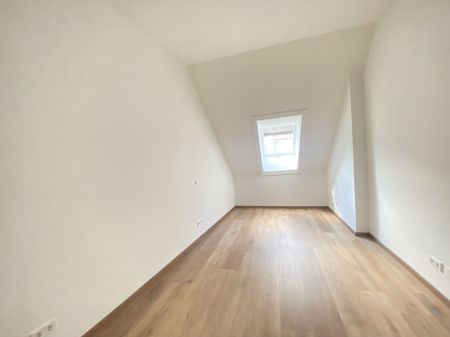 TRAUM - Sonnige 2 Zimmerwohnung mit Dachterrasse - 1 bedroom Apartment with terrace - Photo 2