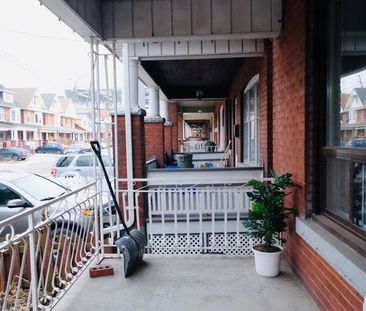For Lease - 72 Somerset Avenue Unit# Upper 1, Hamilton, Ontario - Photo 1