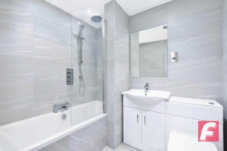 Pinner Road, Oxhey Village, WD19 - Photo 5