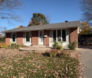 For Lease - 2098 Fillmore Crescent, Beacon Hill North - South and A... - Photo 1