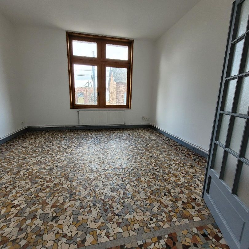 Location Appartement 3 pièces 84m² VIESLY 59271 - Photo 1