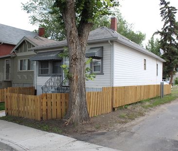 Saint John House | 1969 St John Street, Regina - Photo 1