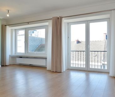 Mooi & lichtrijk appartement in het centrum - Photo 5