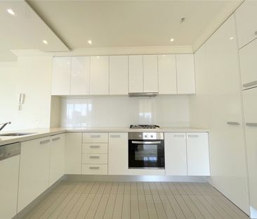 3208/63 Whiteman Street - Photo 5