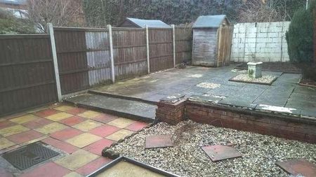 Coltham Close Charlton Kings Cheltenham, GL52 - Photo 2