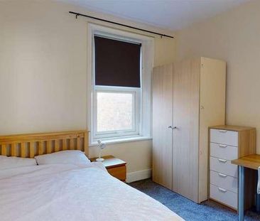 Burnside, Spital Tongues, NE2 - Photo 6