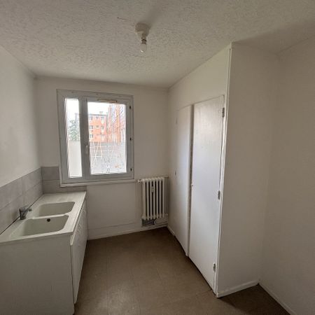Location Appartement 3 pièces 59m² - Photo 4