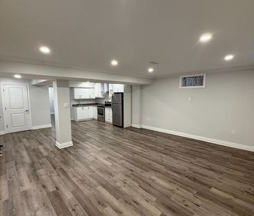 For Lease - 18 Beaconsfield Drive, Vaughan, Ontario - Photo 6