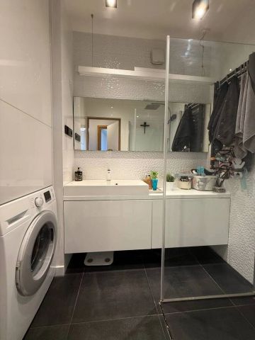 Duże mieszkanie z wyposażeniem, trzy balkony - Photo 2