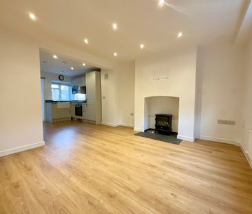 2 bedroom Cottage to let - Photo 3