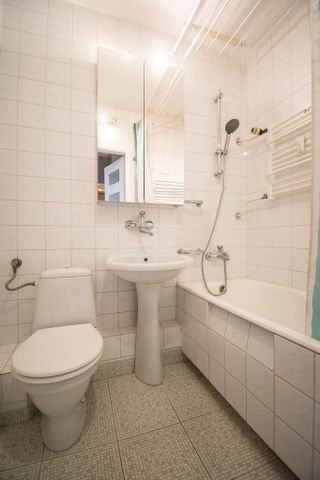 Poznań, Winogrady ul. os. Przyjaźni - Photo 4