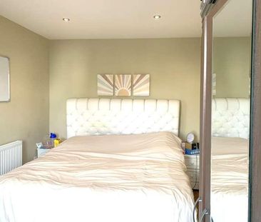 Holloway Road, Holloway, N7 - Photo 3