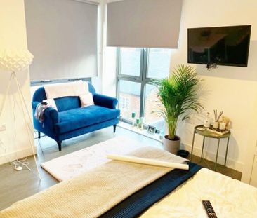 Studio to rent - Photo 1