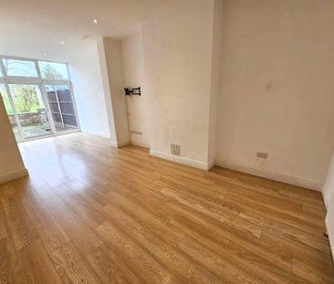 Hale Lane, Mill Hill, NW7 - Photo 2