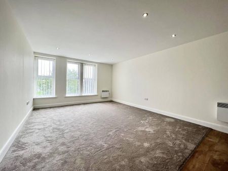 3 bedroom flat to rent - Photo 2