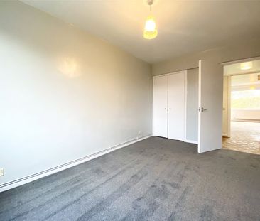 2 Bedroom - Photo 5