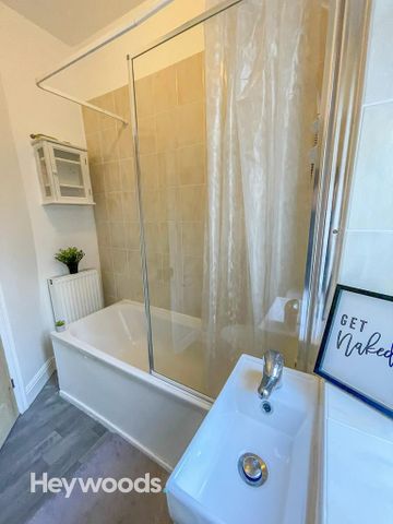 1 bedroom house of multiple occupation to rent - Photo 4