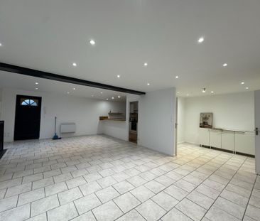 Location Appartement 4 pièces 179m² TOURCOING 59200 - Photo 4