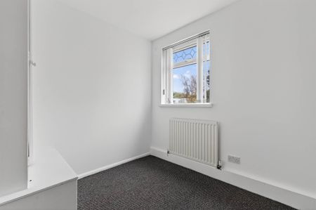 29 Fernagh Road, NEWTOWNABBEY, BT37 0DF - Photo 5