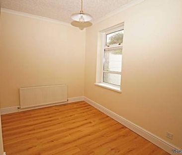 3 bedroom property to rent in Bolton - Photo 2