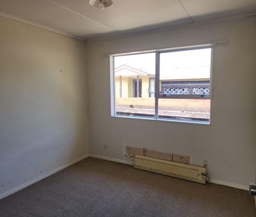 WAINUIOMATA LIVING - Photo 2