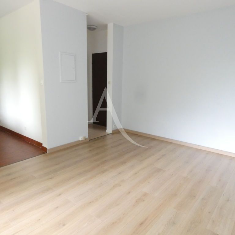 Location Appartement 1 pièce 26m² - Photo 1