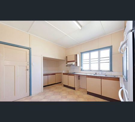 20 Duncraigen St, Norville, Qld 4670 - Photo 5