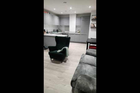 Room in a Shared Flat, London, N17 - Photo 3