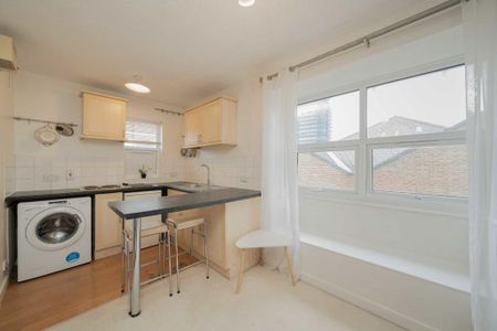 Studio to rent - Photo 2