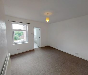 2 Bedroom House - Semi-Detached - Photo 6