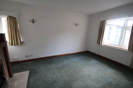 3 bedroom bungalow to rent - Photo 2