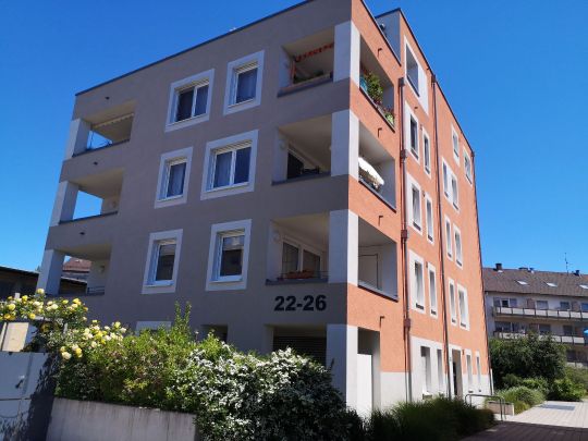 moderne Wohnung ( neuwertig) in EG mit Balkon - Foto 1