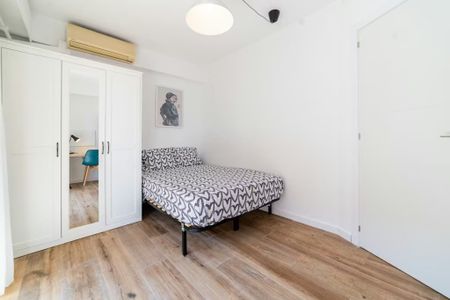 Avinguda de Blasco Ibáñez, Valencia, Valencian Community 46022 - Photo 4