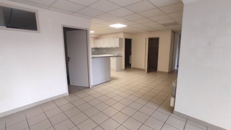 Location appartement 4 pièces 87.78 m² à Meximieux (01800) - Photo 4